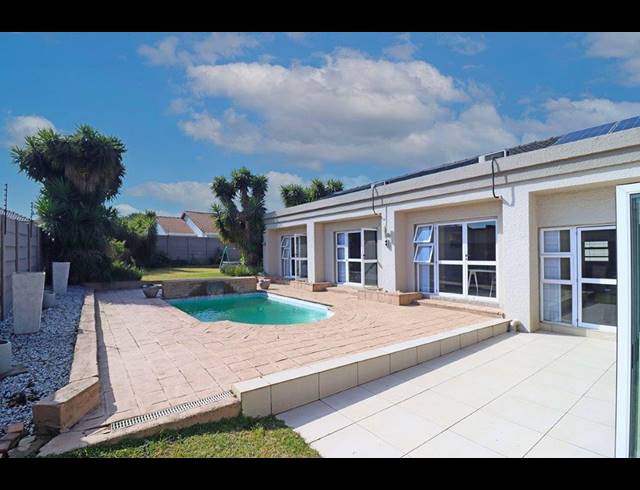3 BEDROOM HOUSE FOR SALE IN EASTLEIGH RIDGE